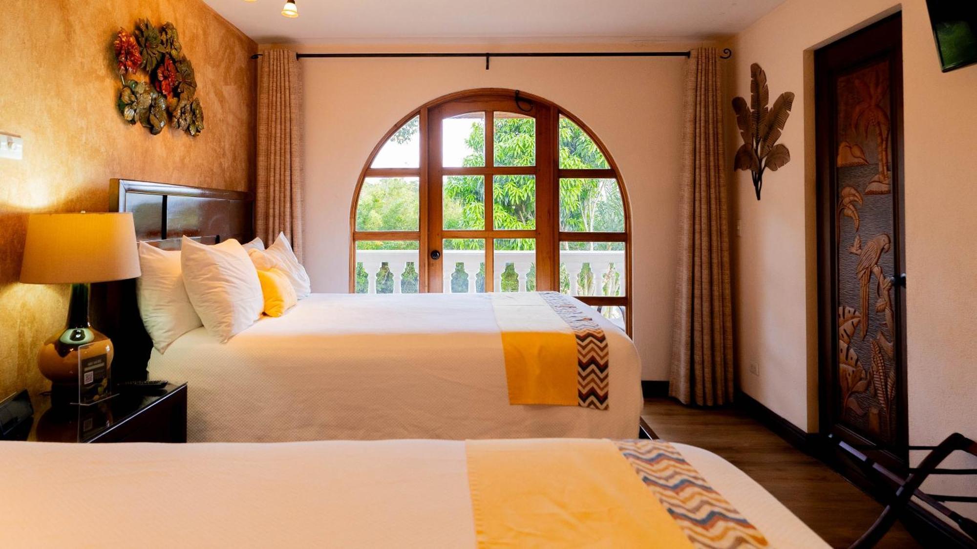 Buena Vista Chic Hotel Pilas Номер фото