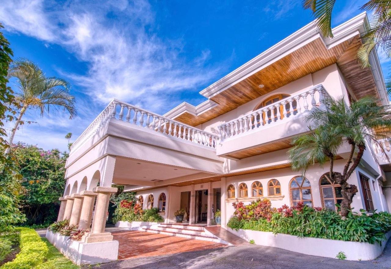 Buena Vista Chic Hotel Pilas Екстер'єр фото